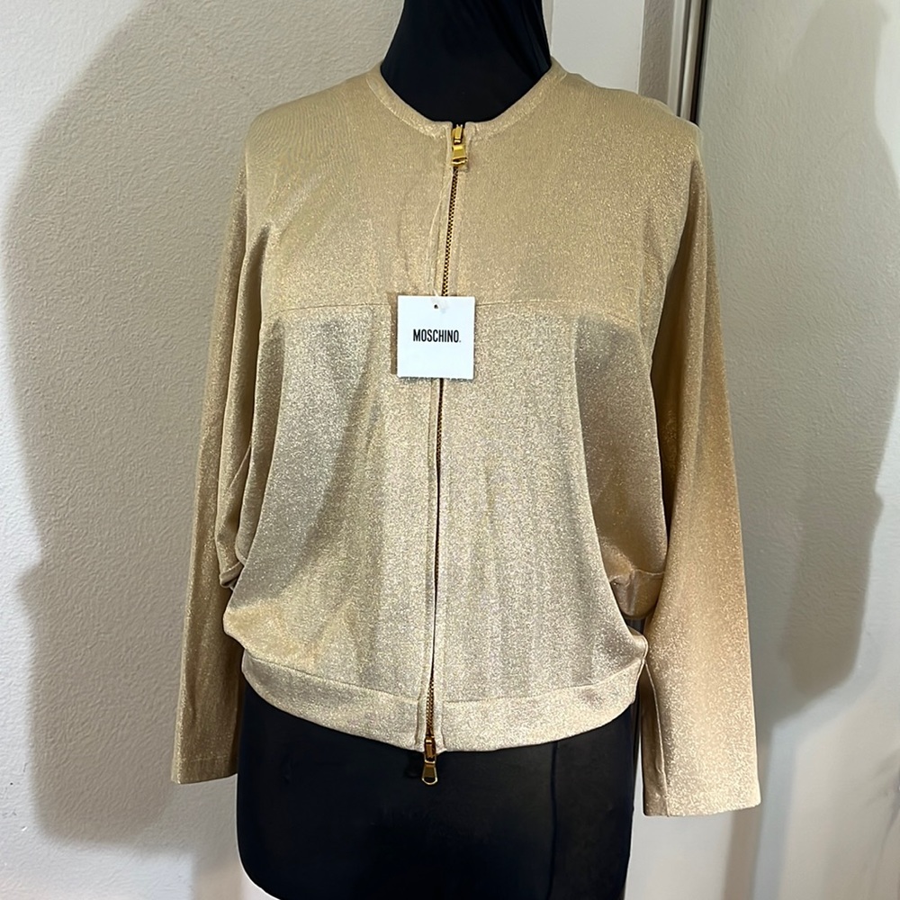 NWT Moschino top